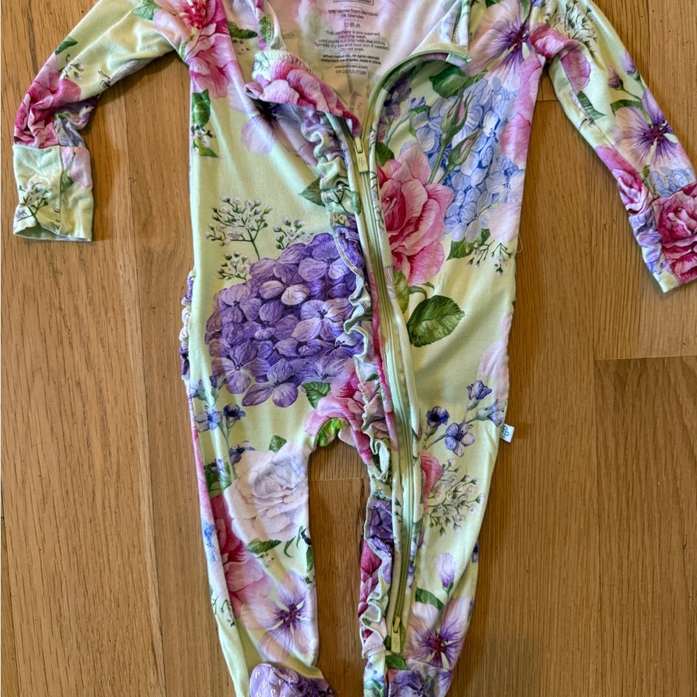 Posh Peanut Georgina Ruffled Zipper Footie 6-9 months